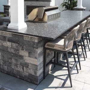 Verona XL Wall by Nicolock in Graphite Pearl Color